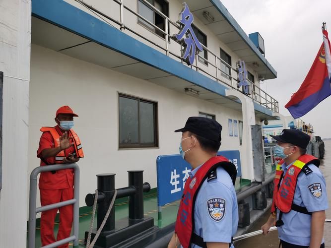 枞阳：长江水道旁的县域防疫样本