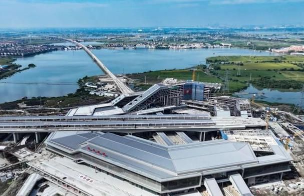 太仓：沿江枢纽的防疫平衡术