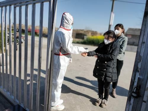 楚州古城墙下的疫情防线：地理屏障如何影响病毒传播？