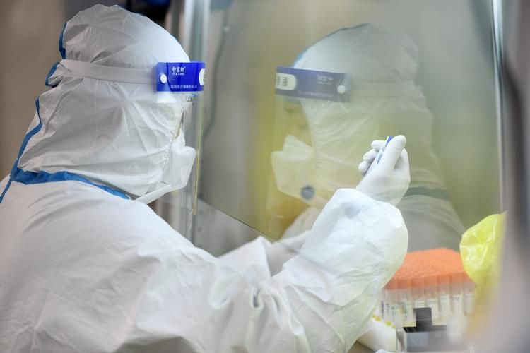 秦淮区新增病例溯源:古都肌理如何影响病毒传播路径?