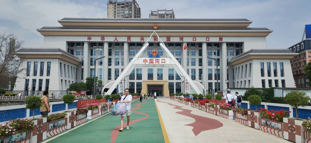 河口区：边境口岸的疫情防线与常态化挑战