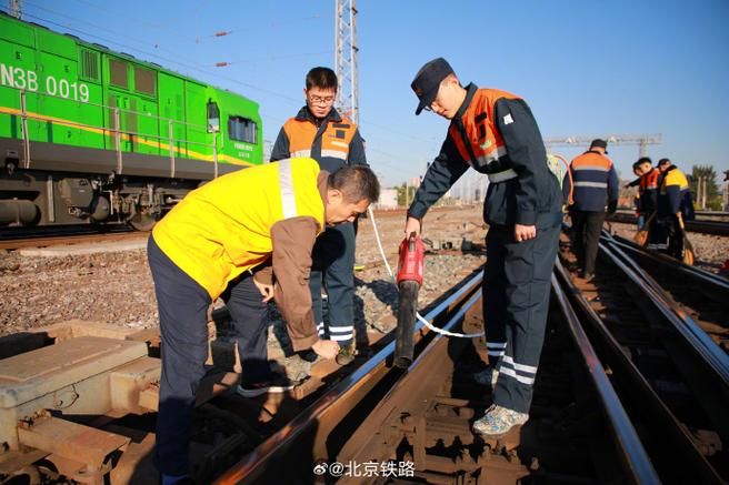 铁锋区：铁路枢纽下的疫情破防与物理防线