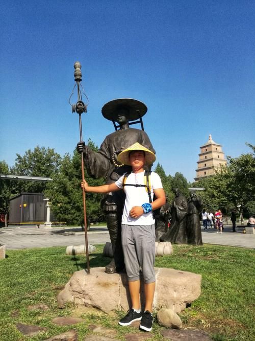 宣化古城墙下的隐匿传播：交通枢纽与社区防控的角力