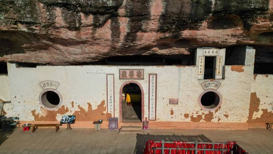 容县：都峤山屏障下的疫情防线与破防时刻