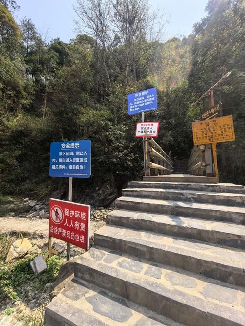 南涧彝族自治县：无量山屏障下的零感染坚守_21000