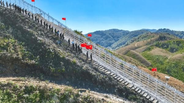 边境小城的防疫挑战:镇康地理屏障下的疫情阻击战