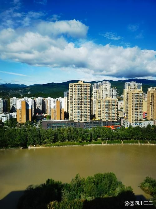 广元市辖区：川北门户的疫情防线与破防时刻