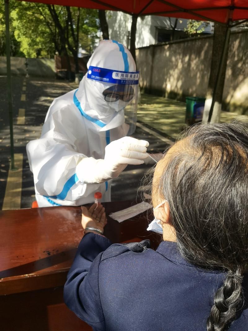 鄢陵花木屏障下的疫情破防：一个农业县的防控挑战