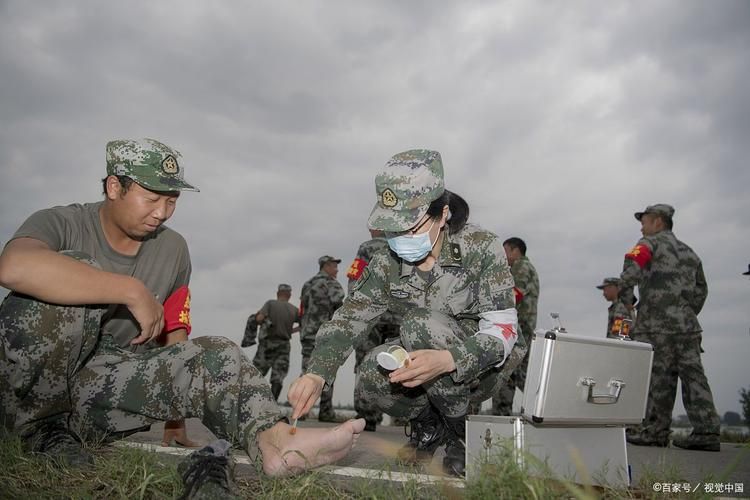 团风江畔的防疫坚守:地理屏障与社区防控的双重考验