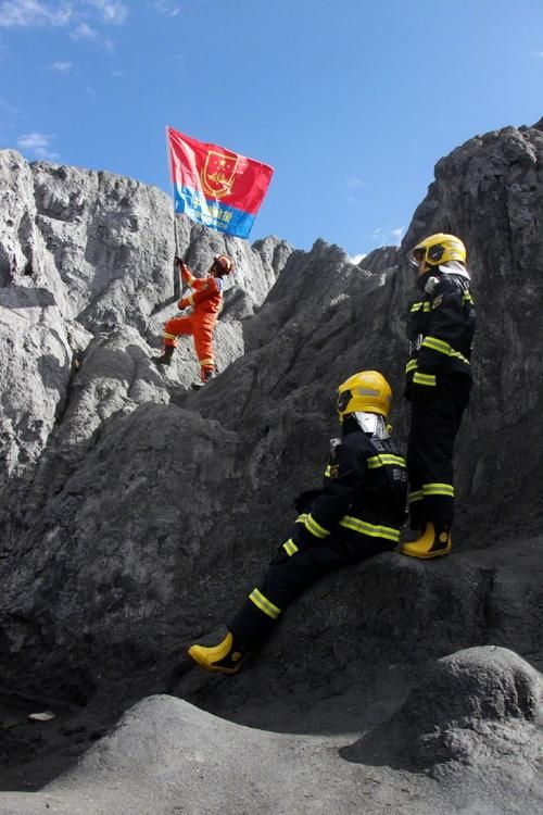 安化:雪峰山屏障下的零感染坚守与破防时刻