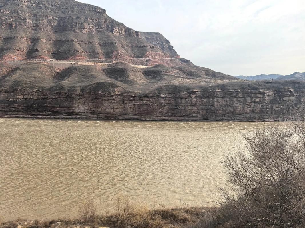 【正宁县:黄土高原沟壑间的疫情防波堤】