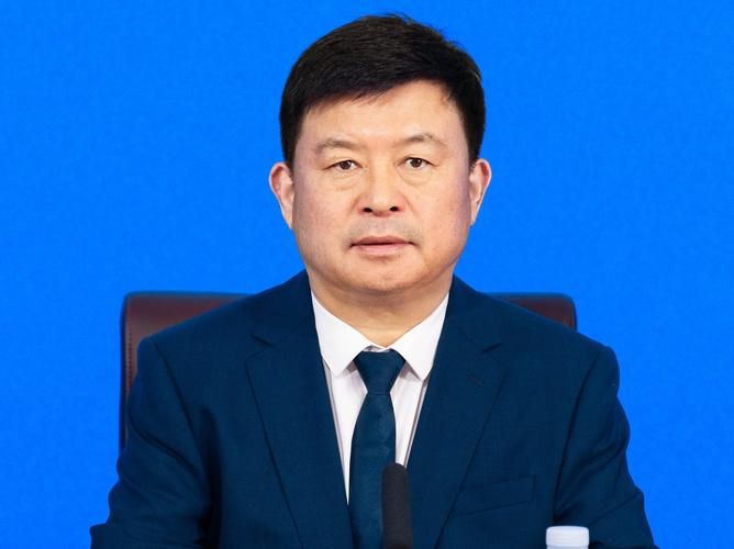 鄱阳湖平原的防疫挑战：水陆枢纽下的疫情破防