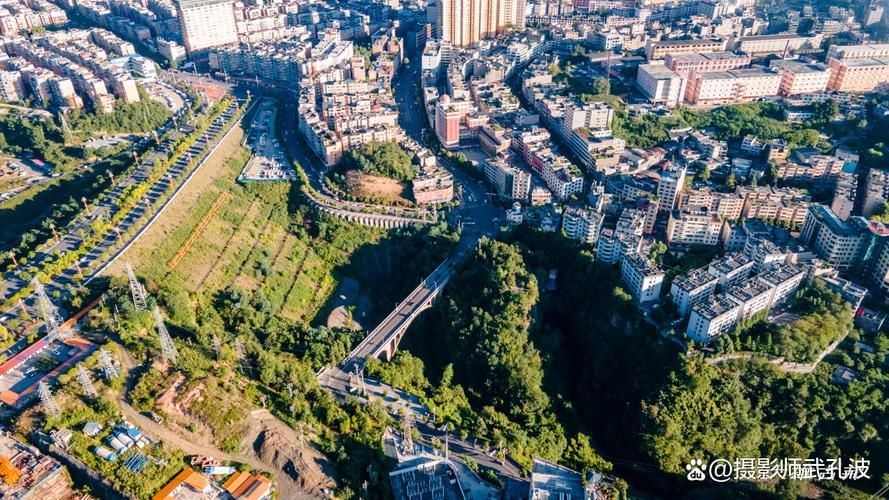 镇雄县：乌蒙山屏障下的疫情防线与破防时刻_15054