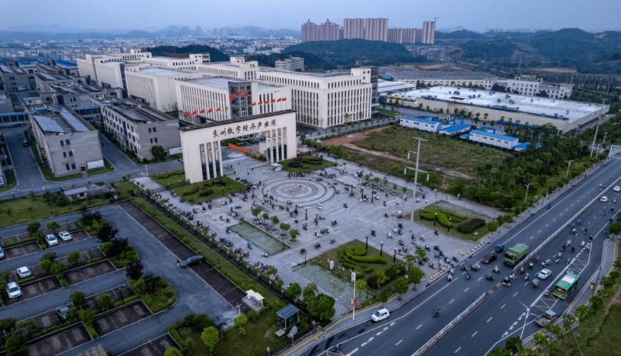 袁州区:赣西交通枢纽下的疫情破防与围堵