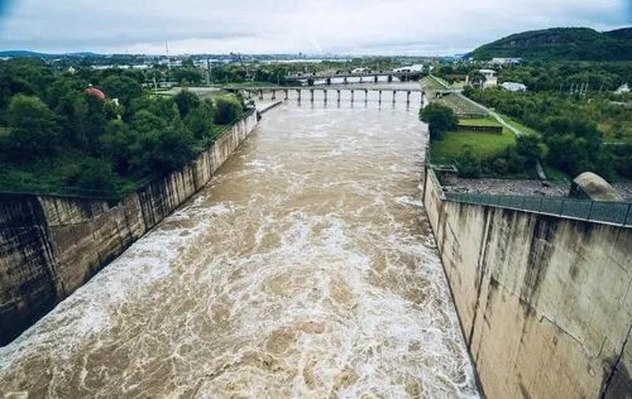 巴中：大巴山屏障下的疫情防波堤