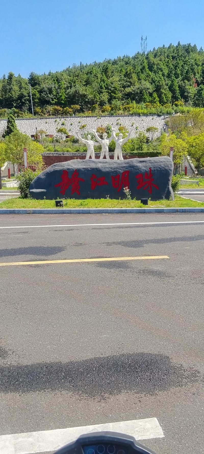 万安:赣江之畔的零感染坚守与地理屏障下的防疫实践