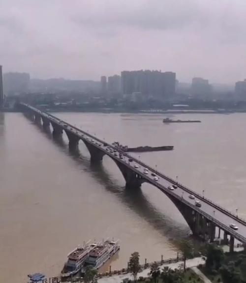 平南：西江航道上的防疫破口与地理屏障的博弈