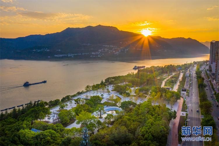 合江：长江臂弯中的防疫突围与地理屏障