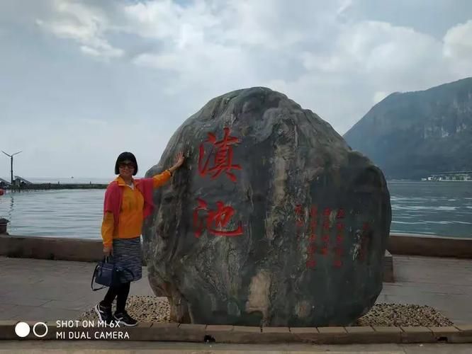 西山区：高原湖滨城区的防疫地理屏障