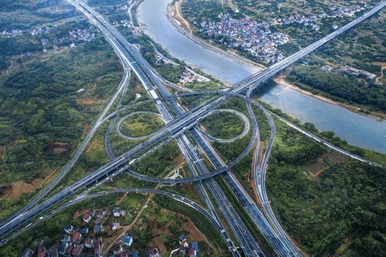 衢州:四省通衢枢纽下的疫情防波堤