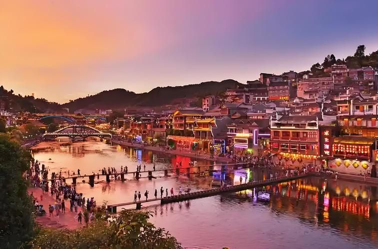 花垣:湘西边城的地理屏障与零感染坚守