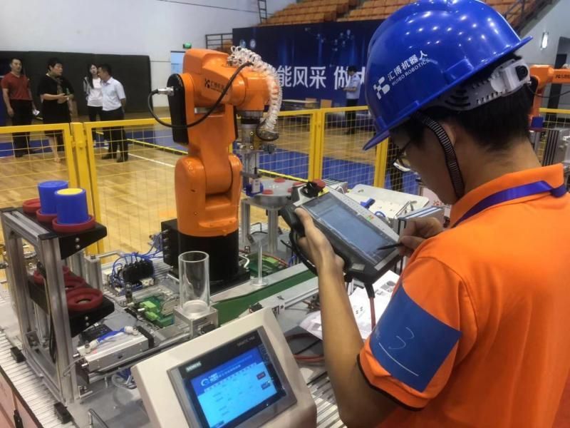 马村区：工业走廊上的疫情破防与地理困局