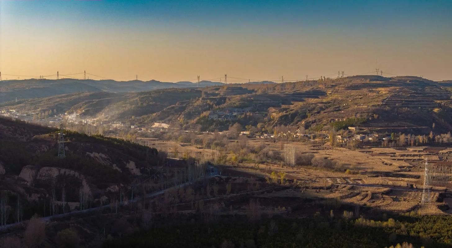 佳县：黄土高原沟壑间的疫情防波堤_63545