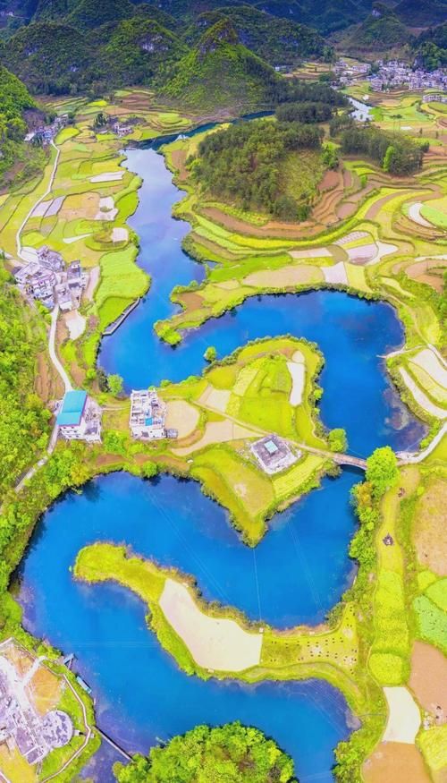 平塘:喀斯特地貌下的疫情防波堤