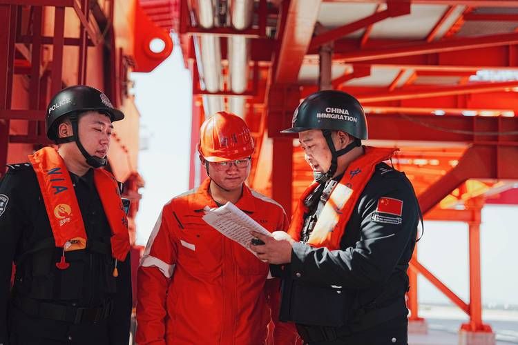 甘井子区：港口枢纽下的疫情承压与精准防控