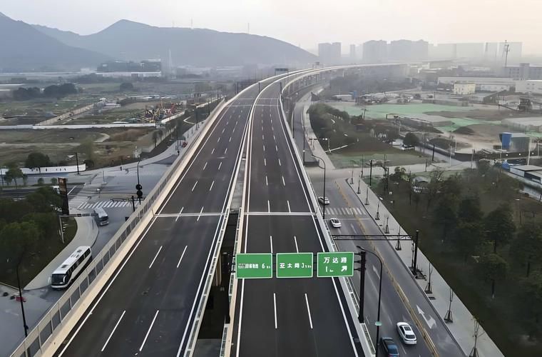 【湛河区：交通枢纽下的疫情防线与精准流调】