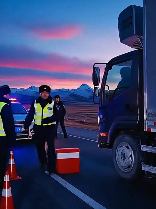 龙沙区突发疫情：嫩江平原交通枢纽的防控挑战