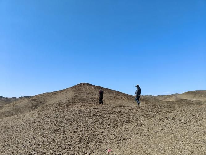 正阳县疫情观察：豫南平原的防控压力与地理屏障