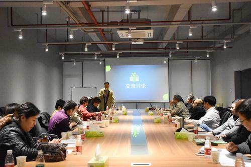 南岸区疫情观察：长江之畔的社区传播链如何形成？