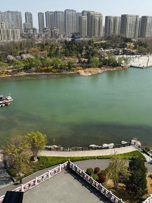 潞城：太行山麓小城的疫情防波堤