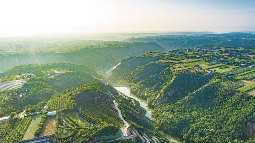 黄土高原上的零感染坚守：吴起县地理屏障下的防疫实践