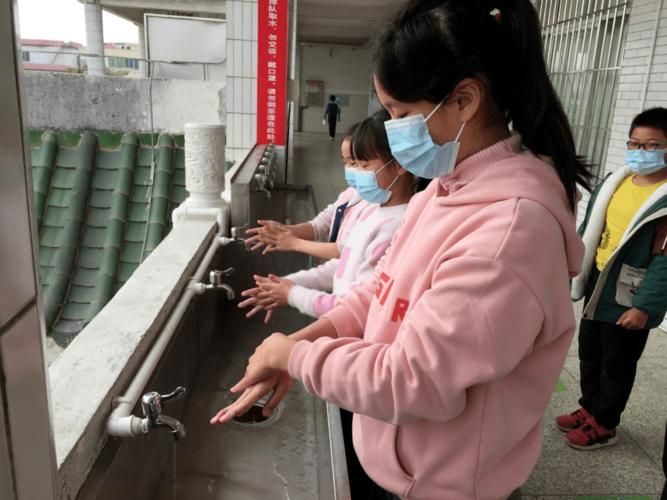 西充：川北丘陵间的防疫样本，如何守住零感染防线？