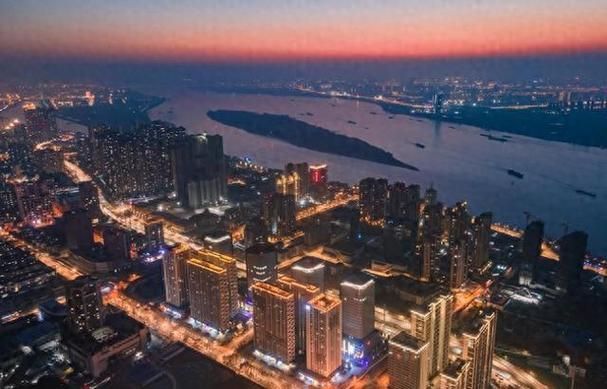 江北：长江北岸交通枢纽下的疫情扩散与围堵