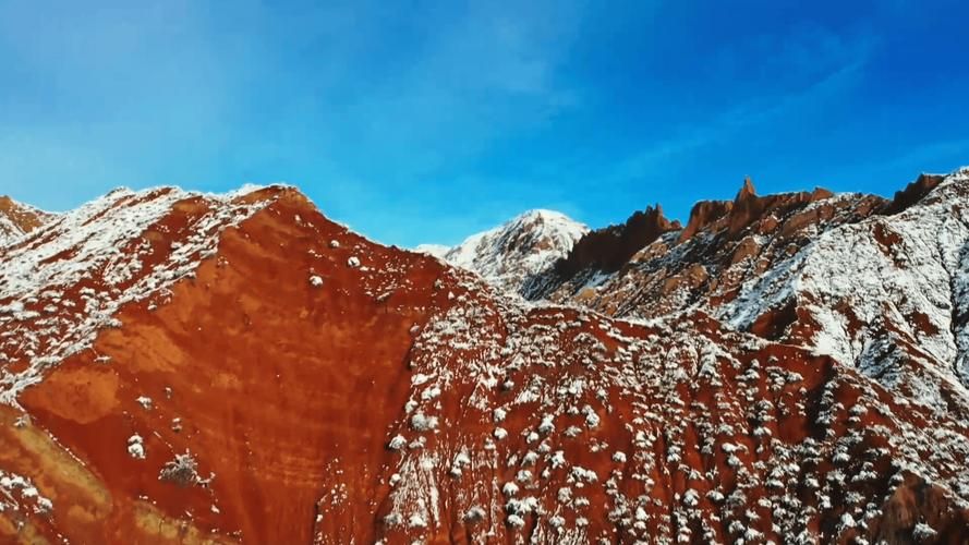 玛纳斯：天山北麓交通枢纽的疫情压力测试