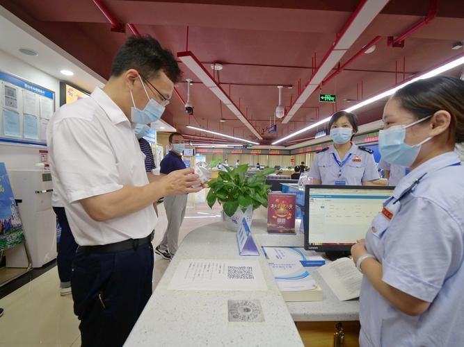 31省区市新增12例本土确诊，韶山市疫情最新消息_73561