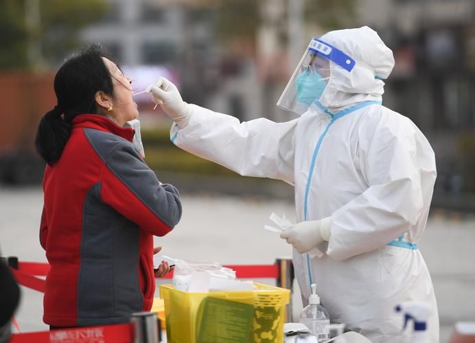 银川平原腹地的疫情防线：地理屏障下的精准防控实践