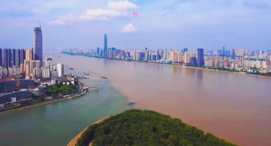 【繁昌:长江南岸的防疫孤岛,何以在疫情洪流中保持静默?】