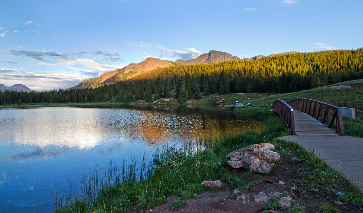 【呼图壁县:天山北麓绿洲的疫情防线与破口】