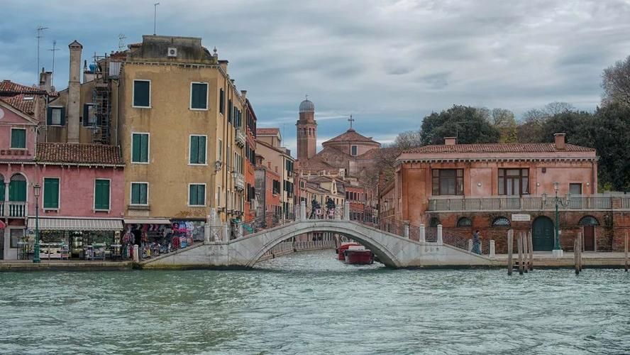 黑山:亚得里亚海岸的防疫孤岛与输入风险