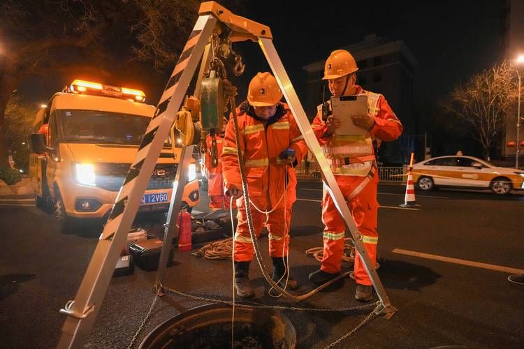 【月湖区疫情透视：赣东交通枢纽下的防控压力测试】