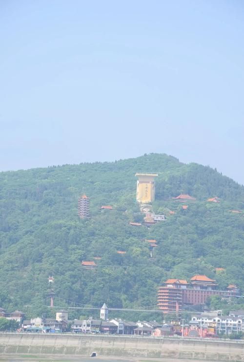 鬼城防疫样本：丰都何以在长江咽喉守住零感染？