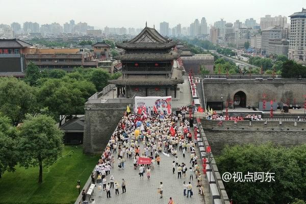 古都防疫的十字路口：交通枢纽下的社区传播链