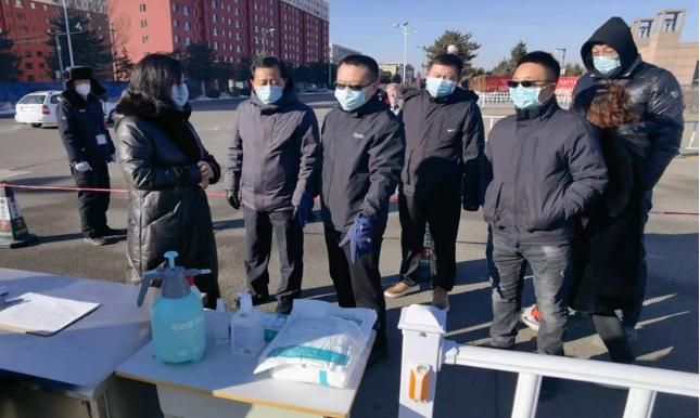 金山区：化工走廊与滨海屏障下的疫情防线