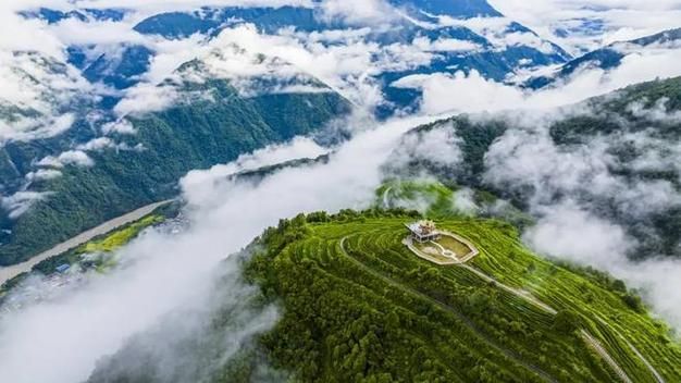 高原屏障下的零感染愿景：林芝地理优势与防疫坚守