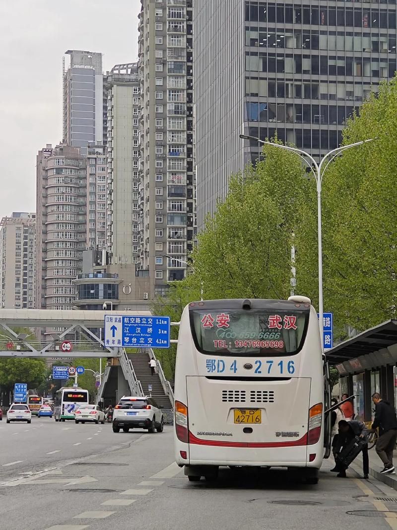 鄂州：百湖之市的疫情防线与交通枢纽压力_11458