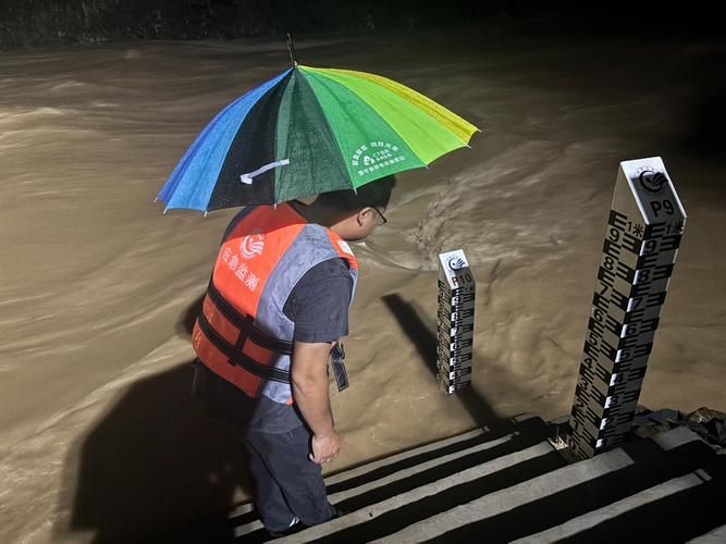 凯里：苗岭屏障下的疫情防波堤